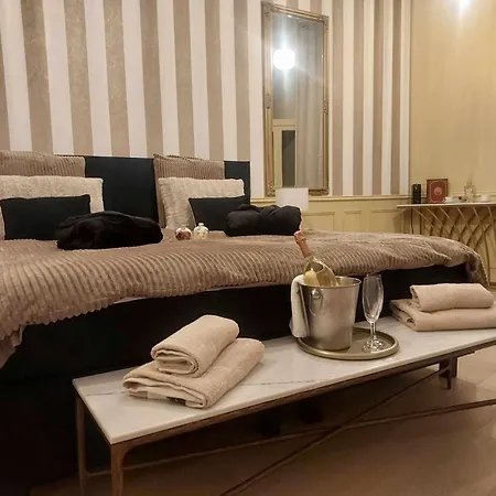 La Isabelle De Luxembourg & לינה וארוחת בוקר Béthune