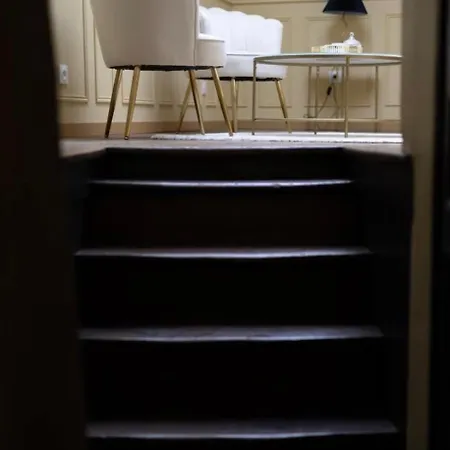 לינה וארוחת בוקר La Isabelle De Luxembourg &